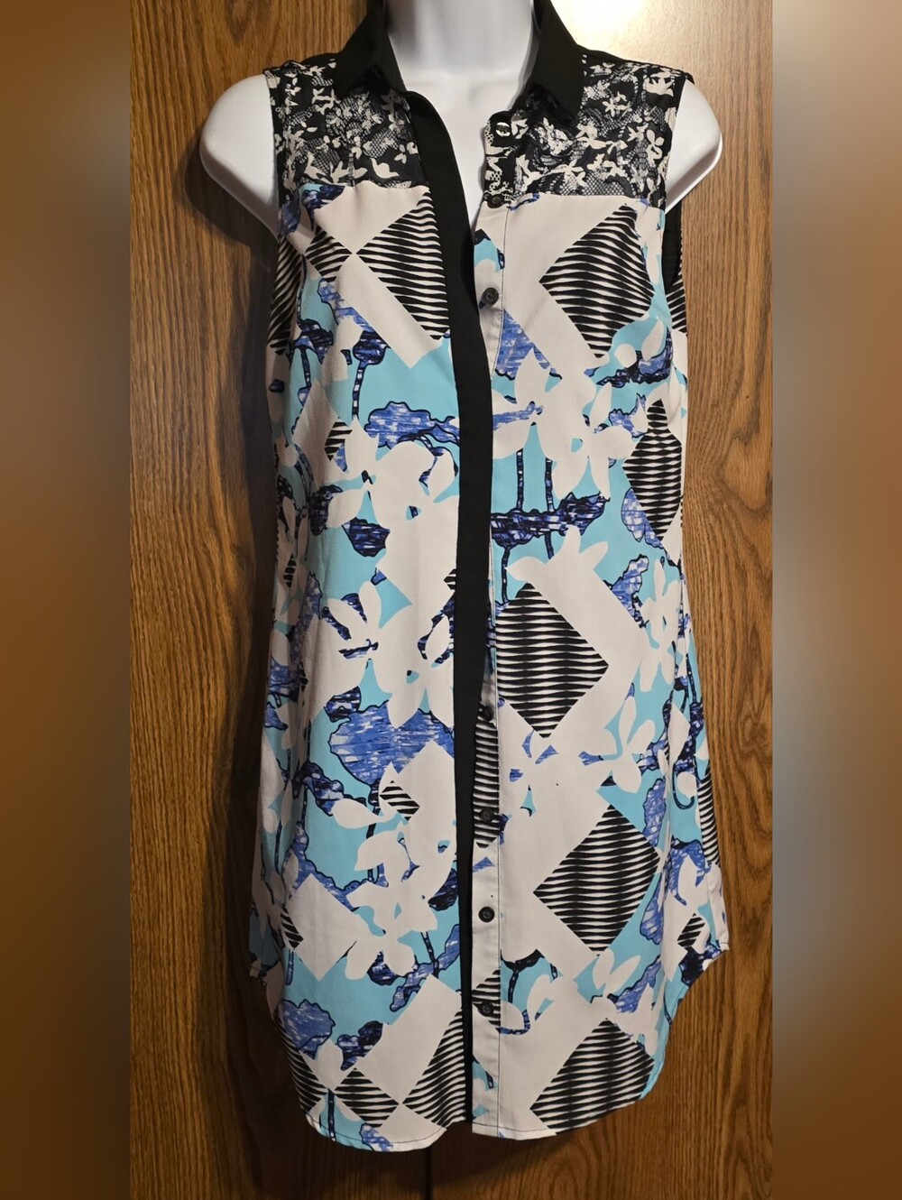 Peter Pilotto Sleeveless Geometric Floral Button-Down in Blue, White and Black